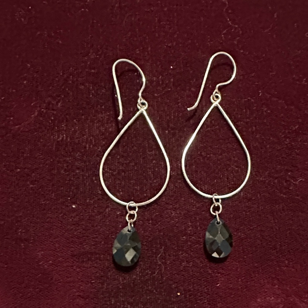 925 Teardrop Earrings with Black Gemstone